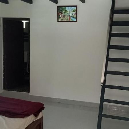 Kund Estate Stay Мадикери Экстерьер фото